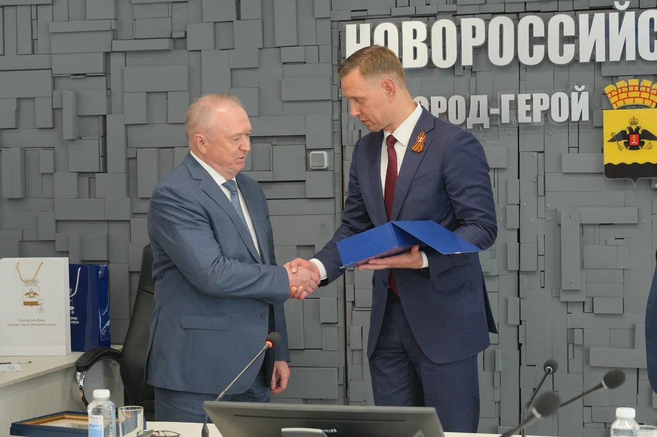 Вручение Сергею Катырину.JPG